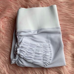 Cute Booty scrunched butt leggings!